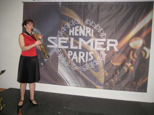Recital at the Selmer Showrooms in Paris. Performing Australian Music by Prof. Anne Boyd, Ross Edwards, and some of my music.